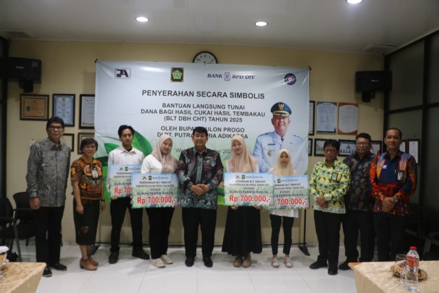 Penyerahan Bantuan BLT DBH CHT Tahun 2025
